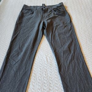 Travis Mathews Golf Pants/Chinos Men's Size 34